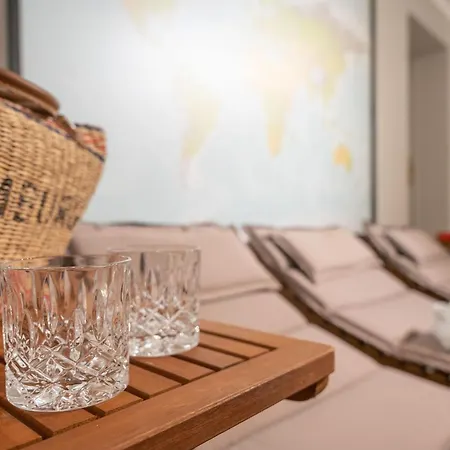 Holsteinhof نيبلوم