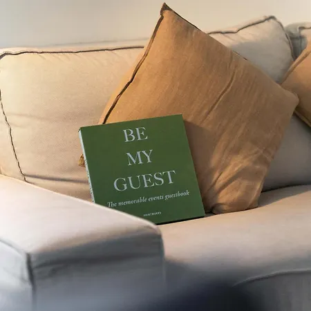 Holsteinhof * Niblum