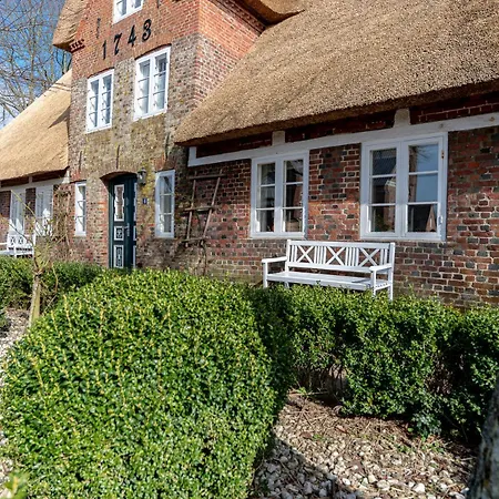 Holiday home Holsteinhof Nieblum